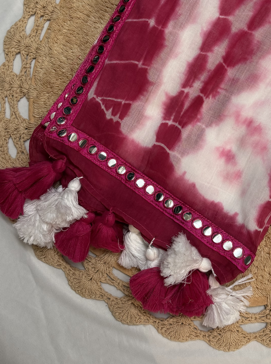 Trendy Pink Tie-Dye Mul Cotton Saree with Mirror Lace Border & Tassels