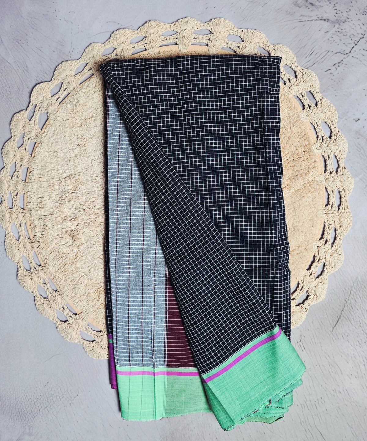 Black and purple checked Patteda Anchu Ilkal saree drape