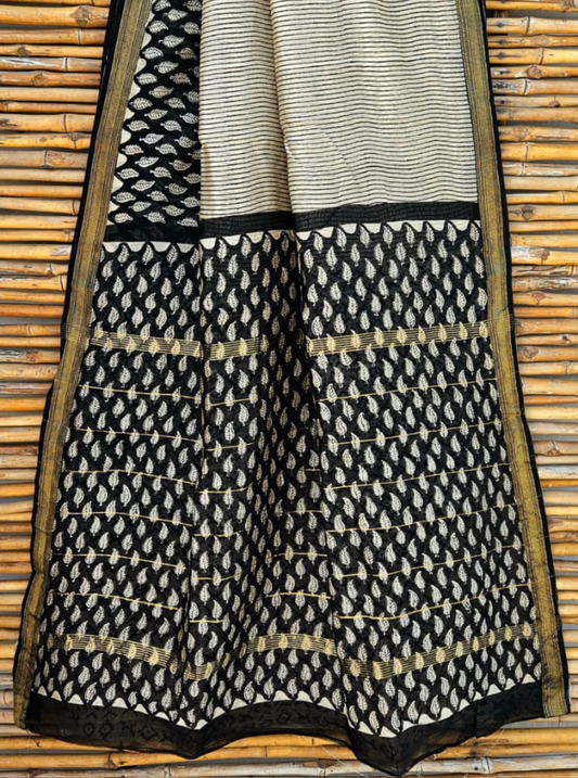 Black & Beige Maheshwari Silk Saree with Leaf Motif Design