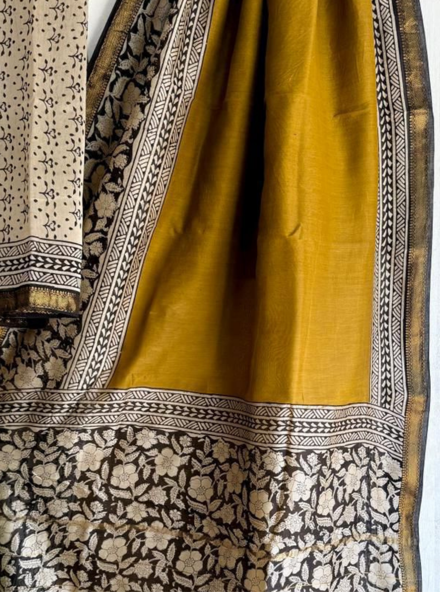 Mustard Yellow Maheshwari Silk Saree with Floral Border & Traditional Woven Design
