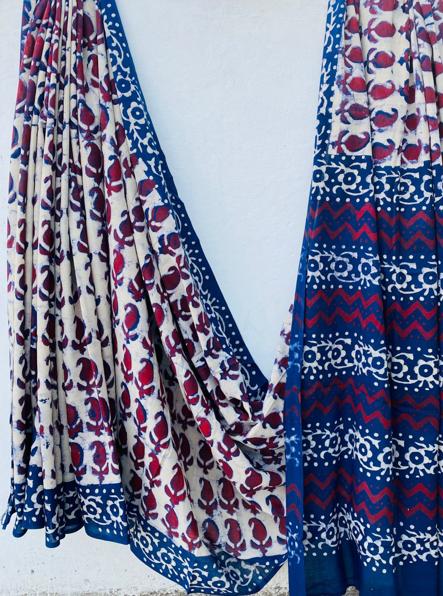 Indigo & Red Floral Bagru Handblock Printed Cotton Saree