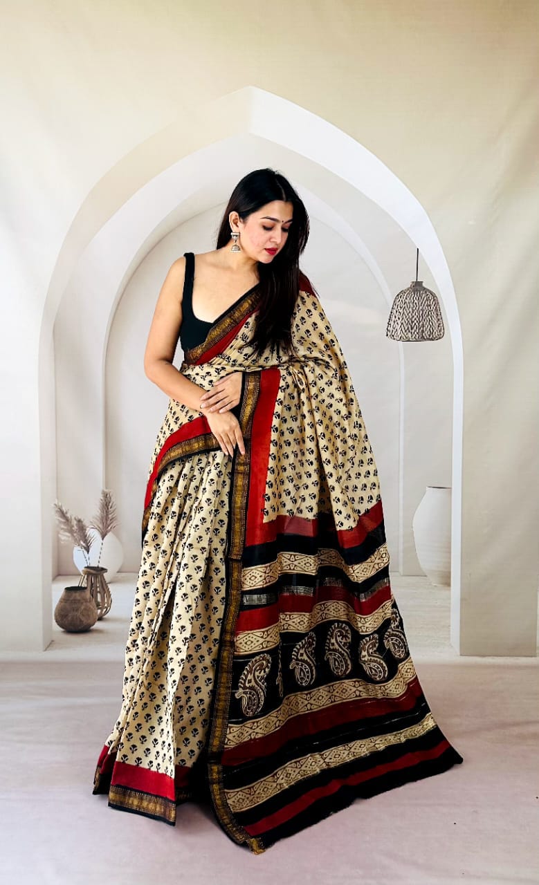 Cream Maheshwari Silk Ajrakh Saree – Black Pallu & Red Border