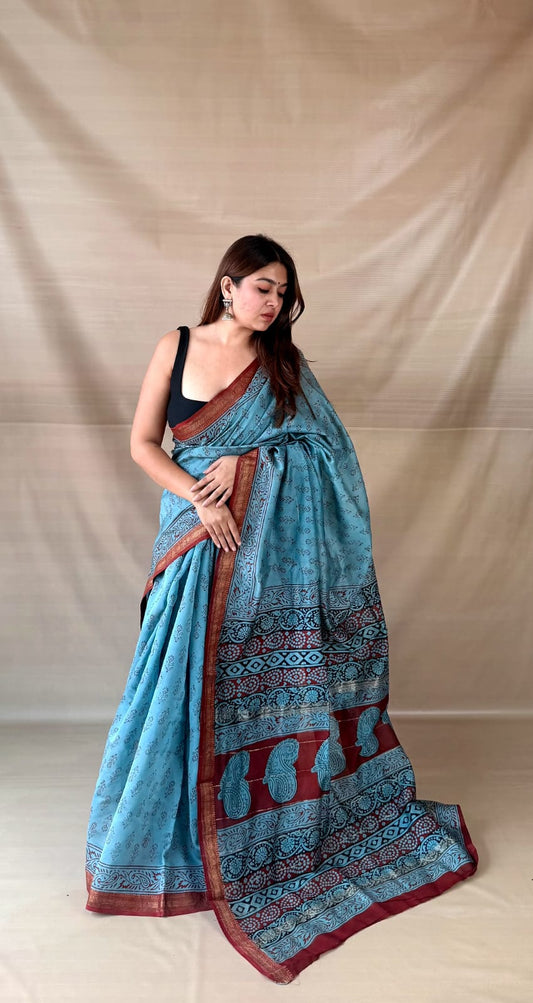 Sky Blue Maheshwari Silk Ajrakh Saree – Maroon Pallu & Paisley Border