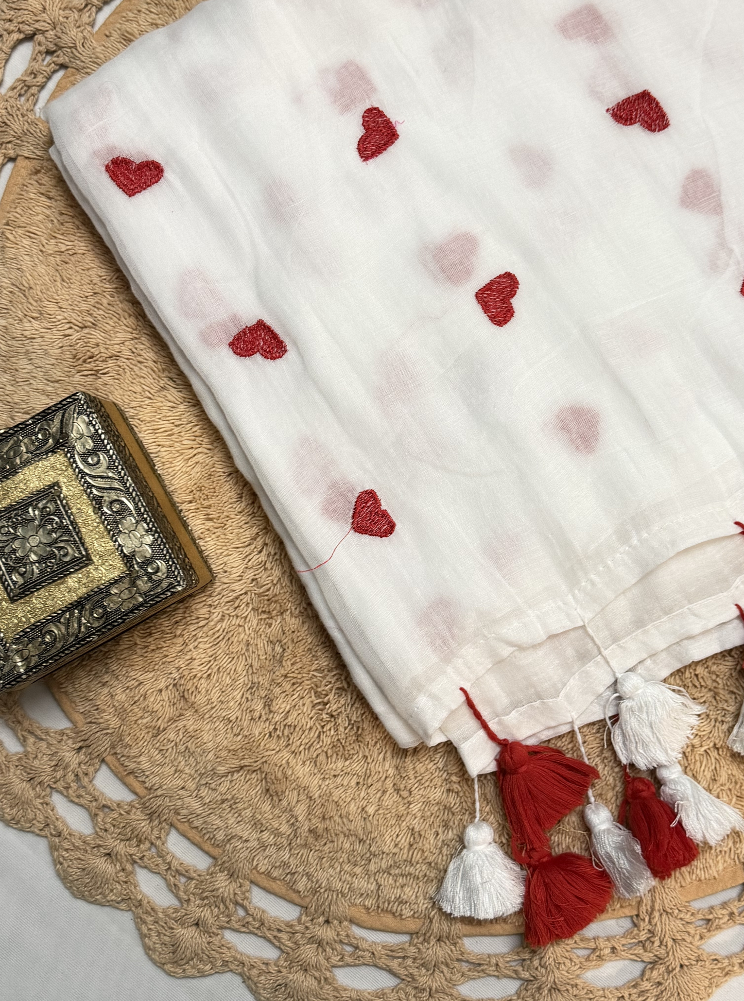 Off-White Mul Cotton Saree with Red Heart Motifs & Tassels