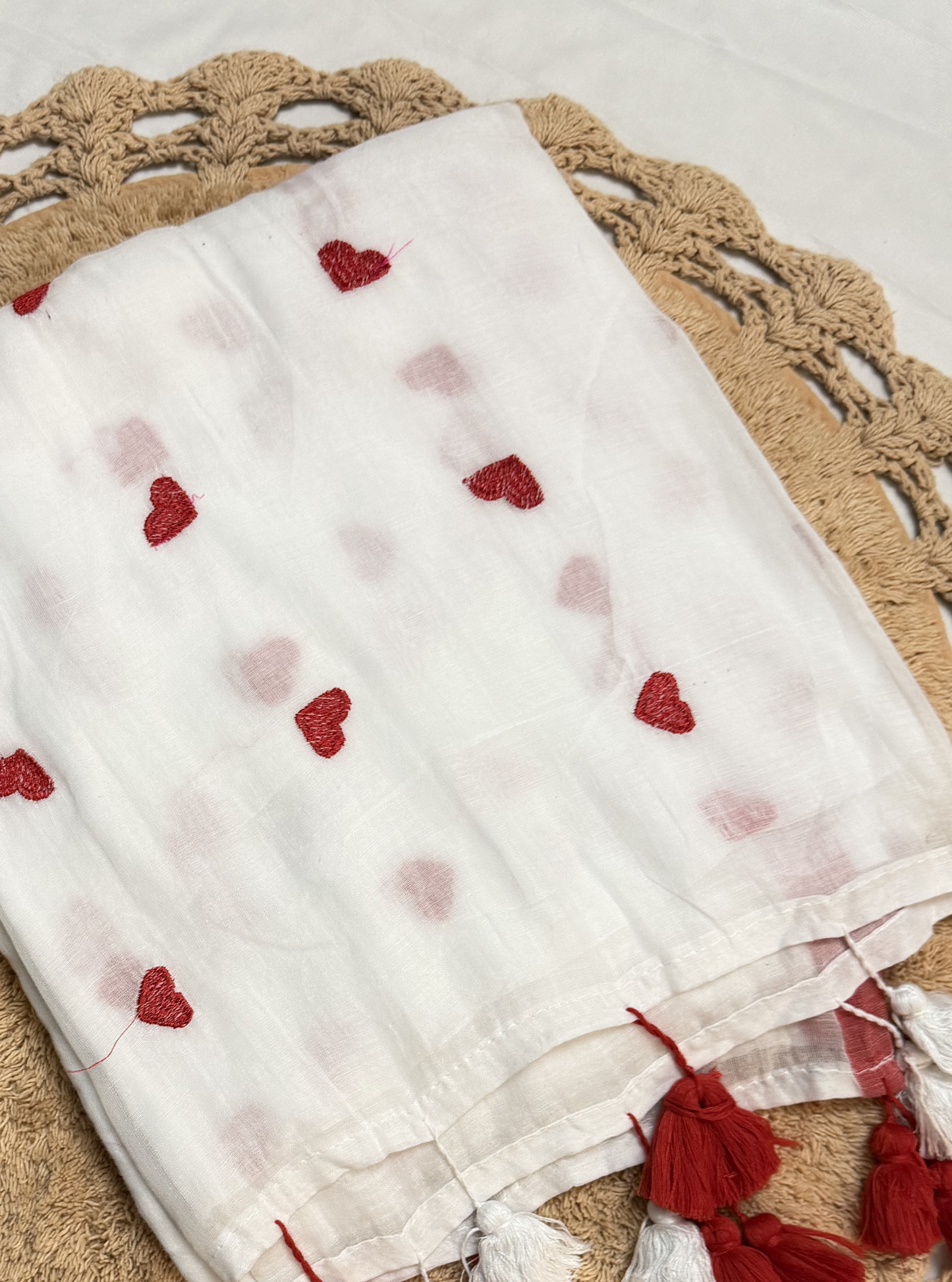 Off-White Mul Cotton Saree with Red Heart Motifs & Tassels