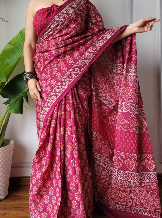 Raspberry Pink Bagru Print Cotton Saree with Intricate Ethnic Pallu