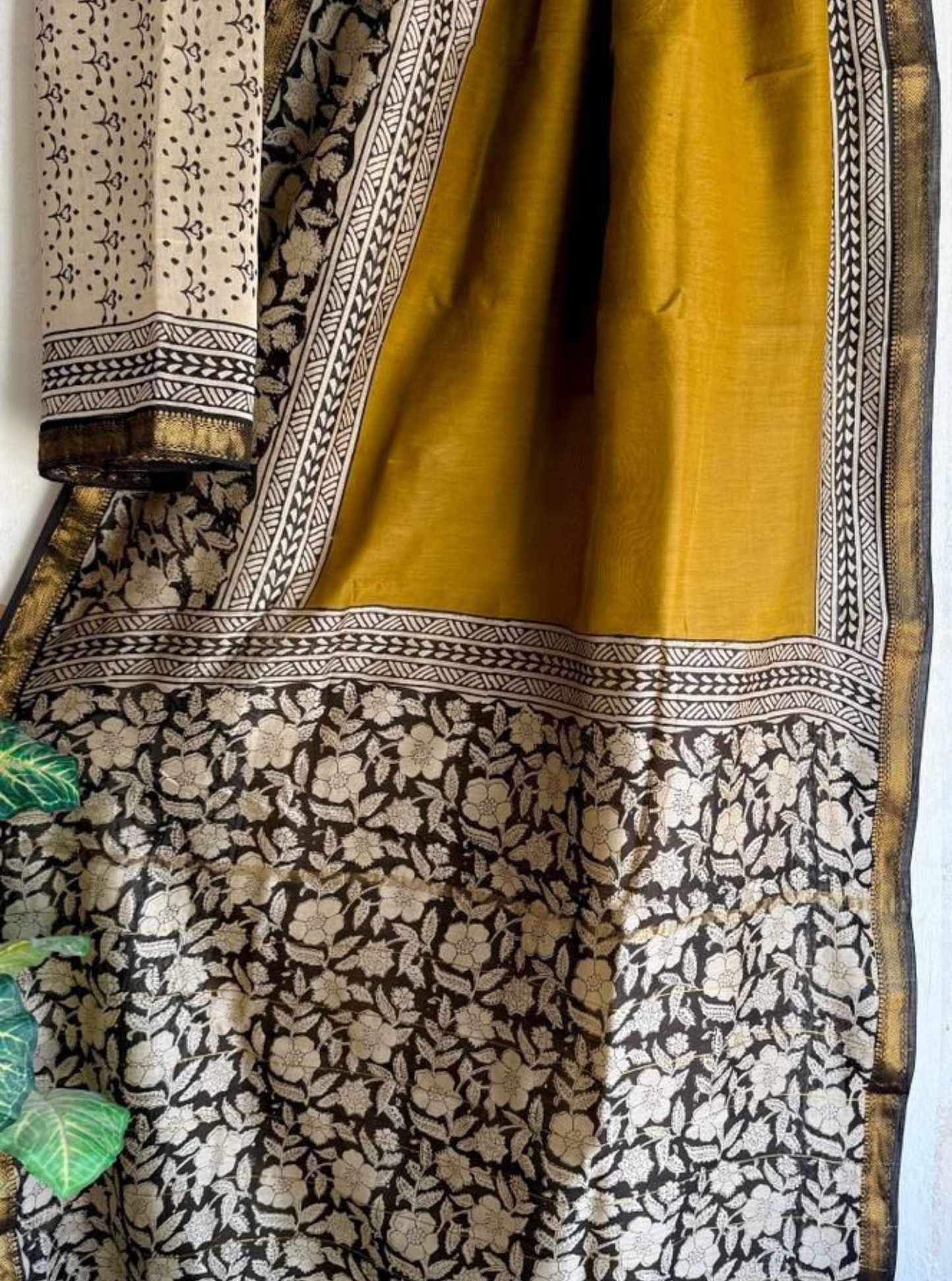 Mustard Yellow Maheshwari Silk Saree with Floral Border & Traditional Woven Design