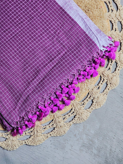 Plum Lilac Checkered Mul Cotton Saree with Contrast Border & Tassel Detailing