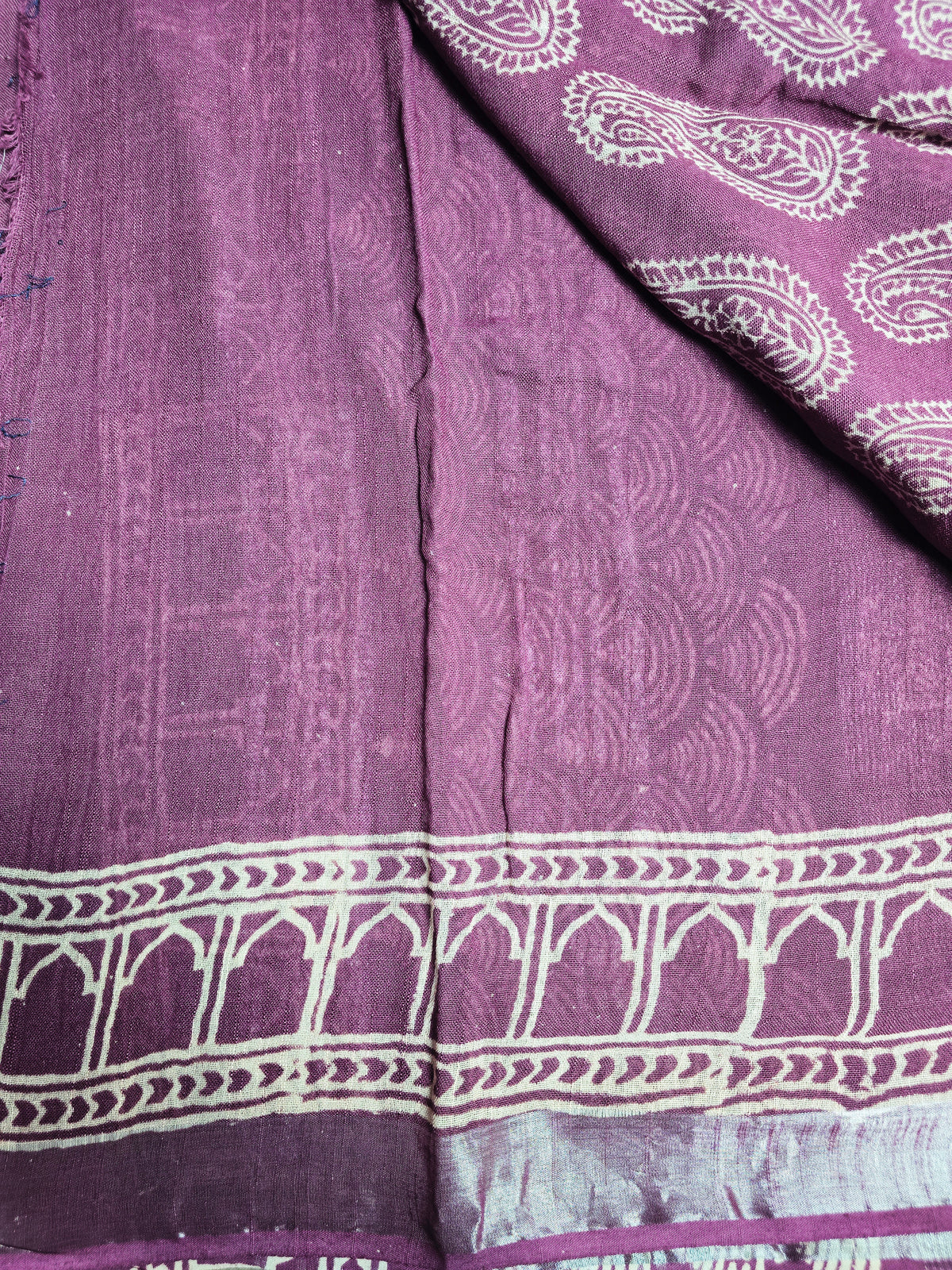 Royal Paisley Motif Linen Cotton Saree