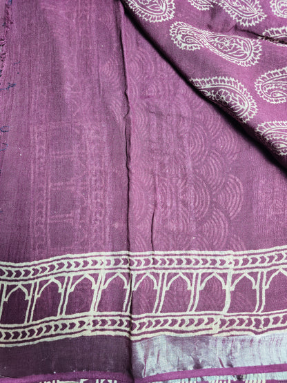 Royal Paisley Motif Linen Cotton Saree