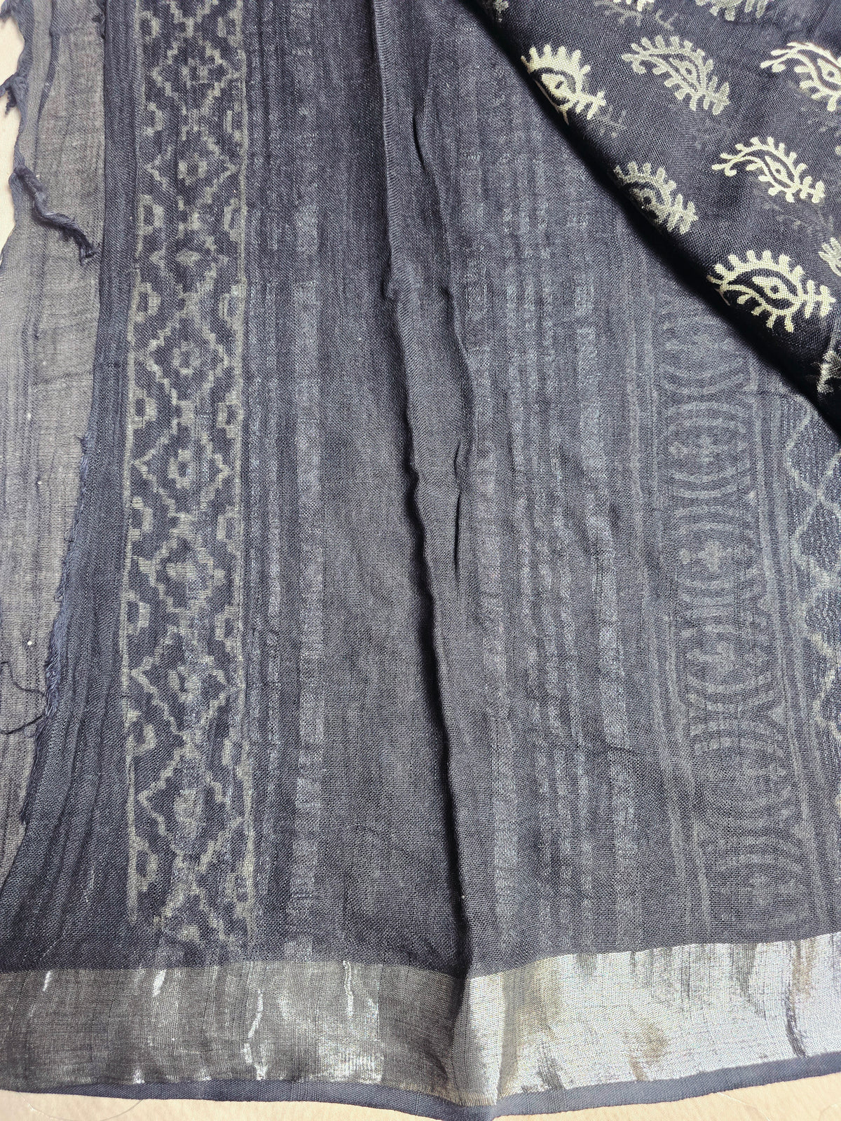 Navy Blue Linen Cotton Saree with Ivory & Silver Paisley Motifs and Geometric Border