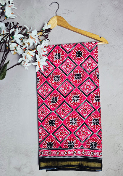Pink & Black Geometric Diamond Print Cotton Saree