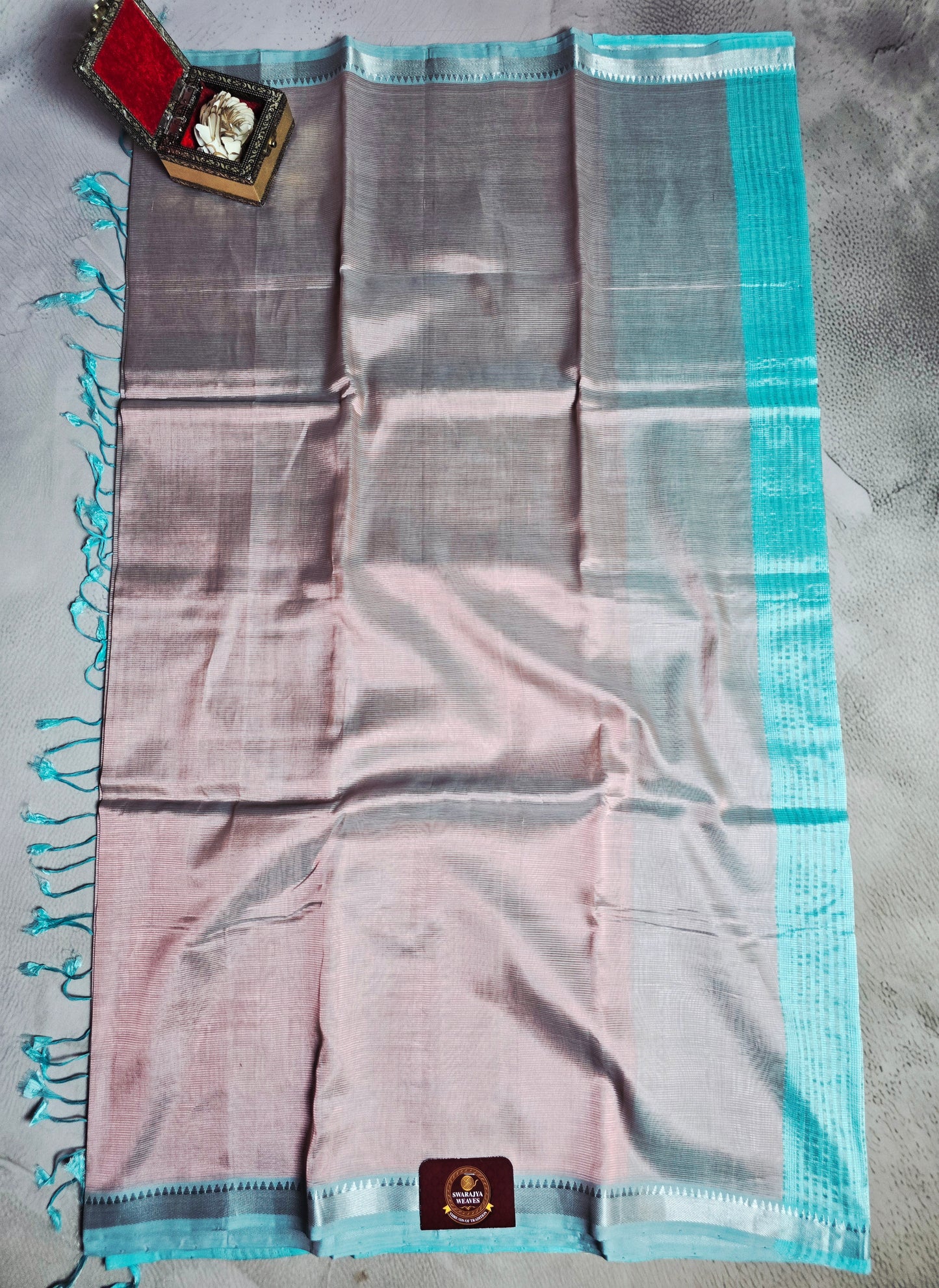 Grey Pink & Turquoise Mangalagiri Handloom Plain Saree with Woven Border