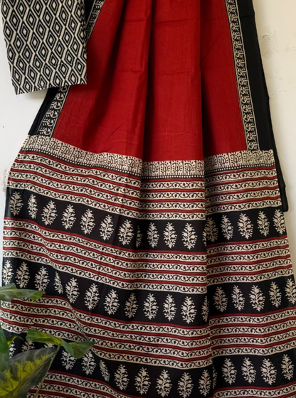 Classic Red & Black Bagru Print Cotton Saree with Ethnic Border