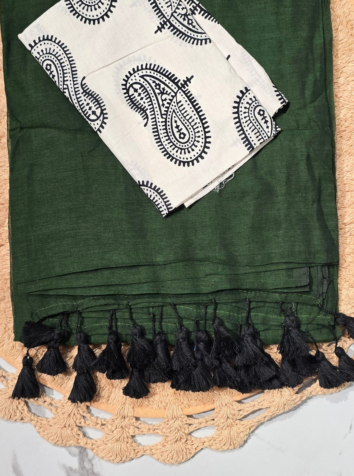 Forest Green Mul Cotton Saree with Black Tasselled Pallu & Paisley Printed Blouse