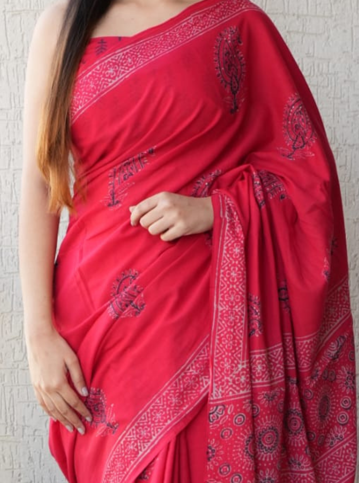 Elegant Red Modal Silk Saree with Intricate Traditional Motifs