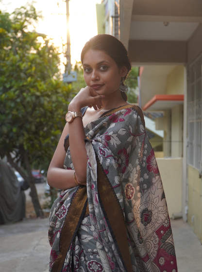 Grey & Maroon Mangalagiri Silk Saree with Elegant Floral Kalamkari-Inspired Design