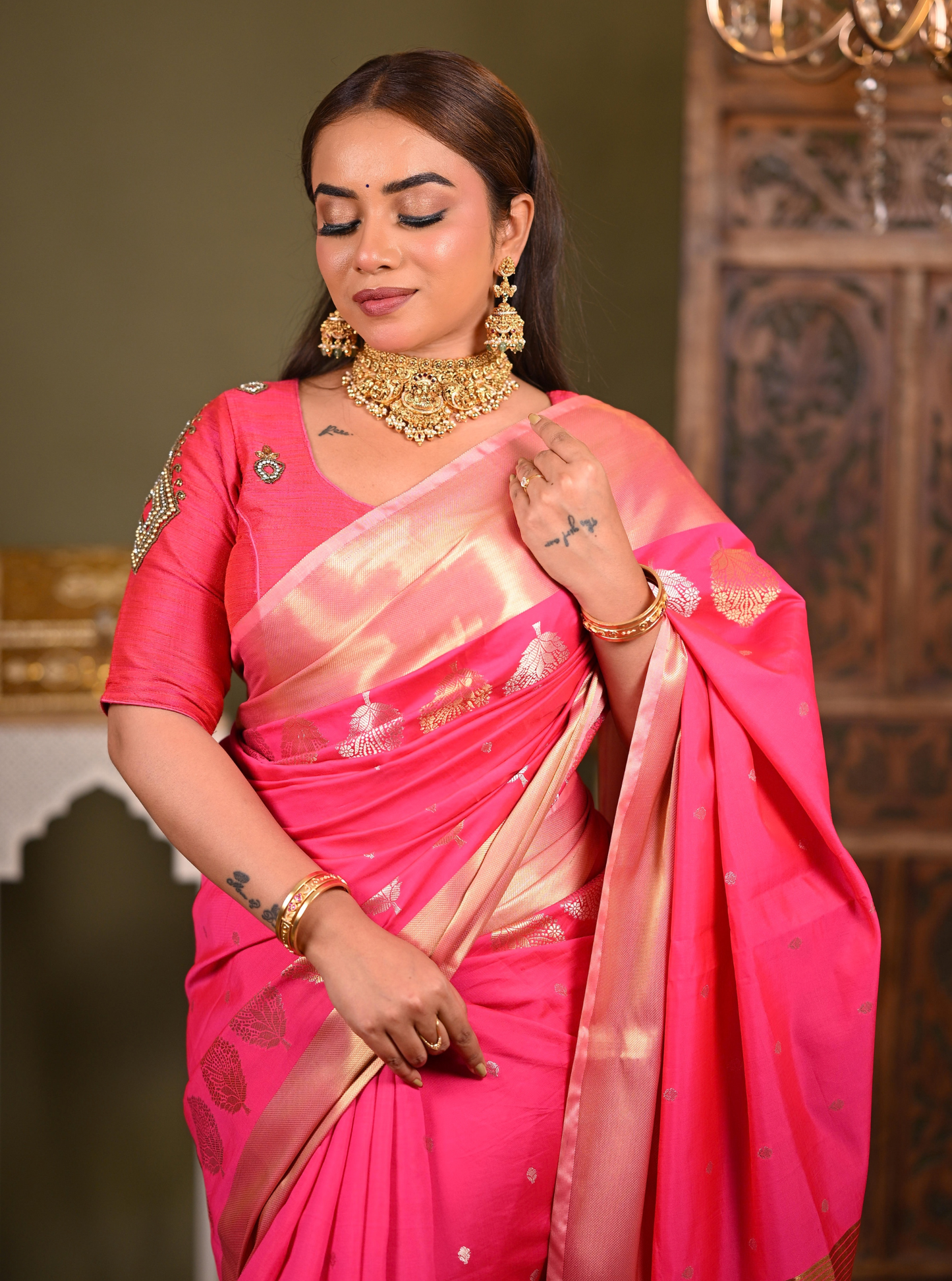 Royal Pink Mango Silk Banarasi Saree with Gold Zari Motifs