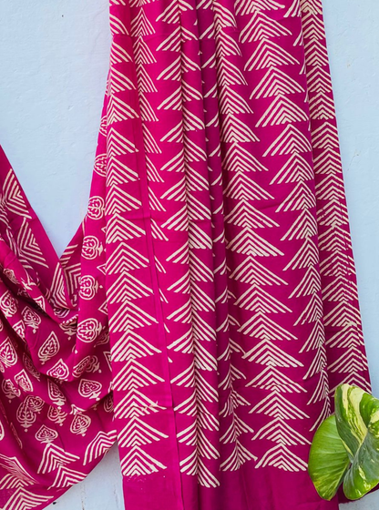 Rani Pink Bagru Handblock Printed Cotton Saree
