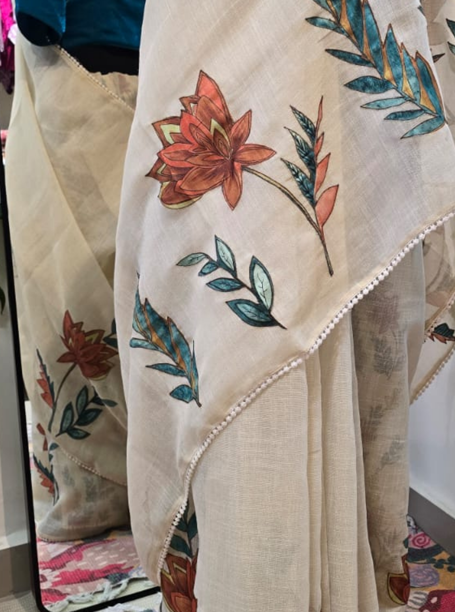 Ivory Linen Tissue Saree with Patchwork Floral Design & Elegant Finish