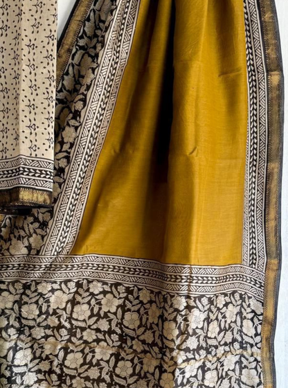 Mustard Yellow Maheshwari Silk Saree with Floral Border & Traditional Woven Design
