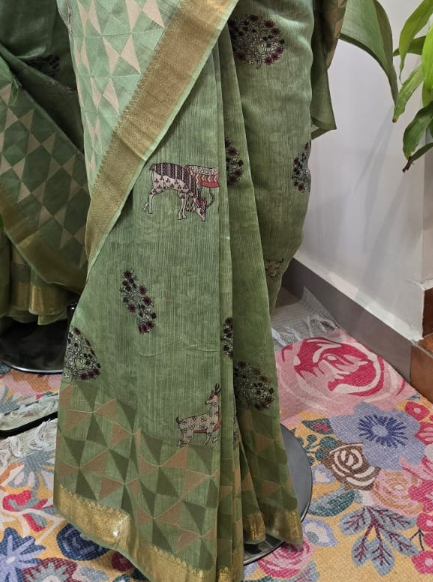 Elegant Green Pure Moonga Silk Saree with Geometric & Artistic Motifs