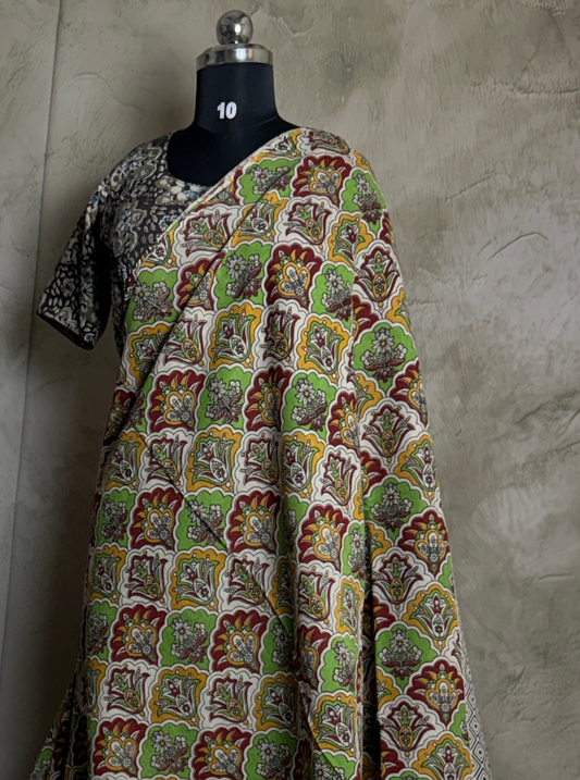 Ivory Cotton Kalamkari Saree with Floral Buta Prints & Green Border
