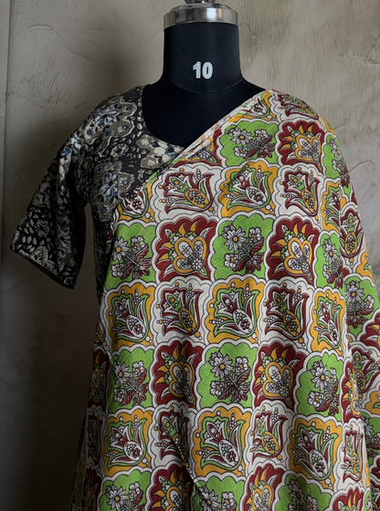 Ivory Cotton Kalamkari Saree with Floral Buta Prints & Green Border