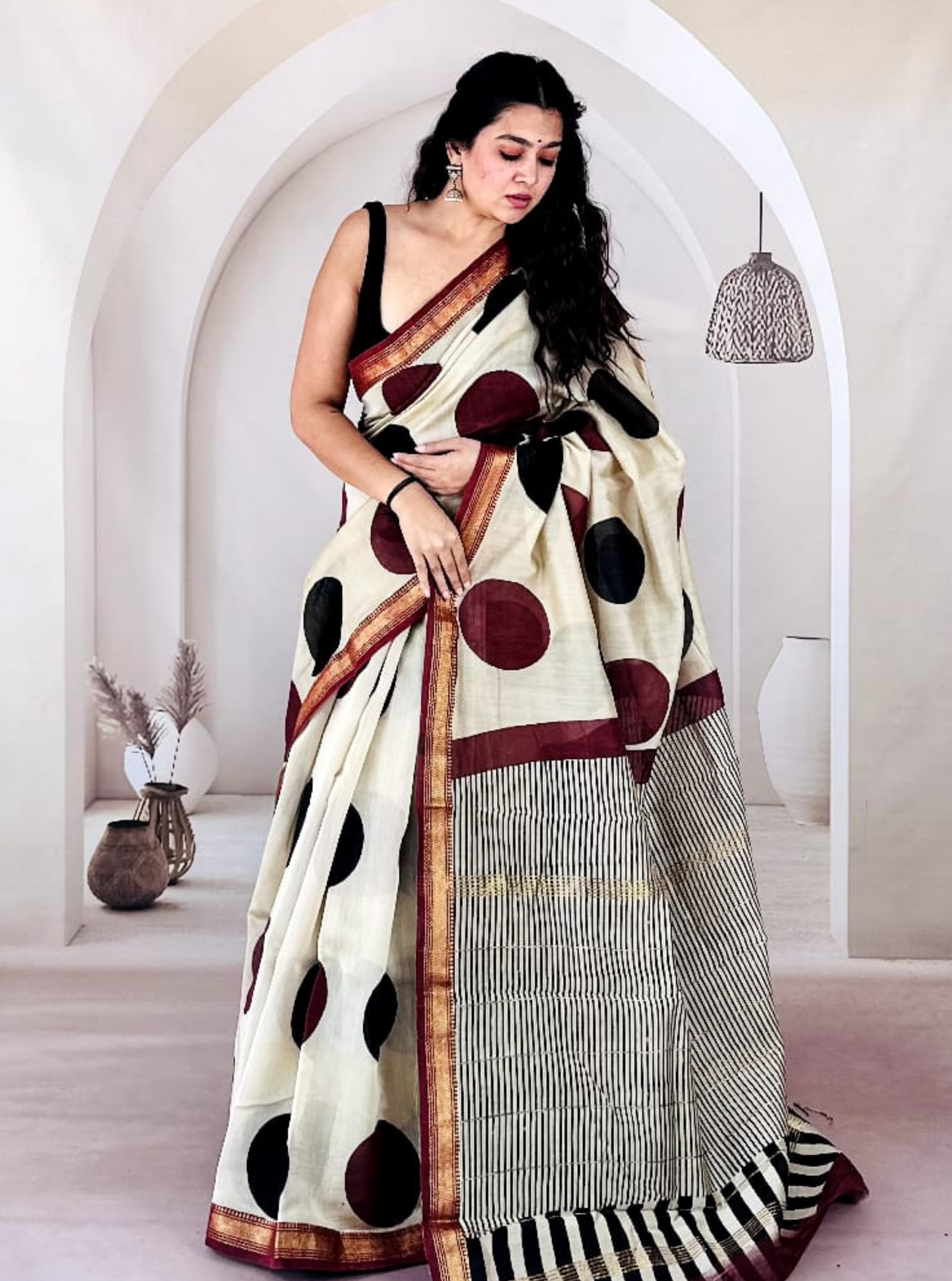 Ivory Maheshwari Silk Saree with Bold Polka Dots & Striped Pallu