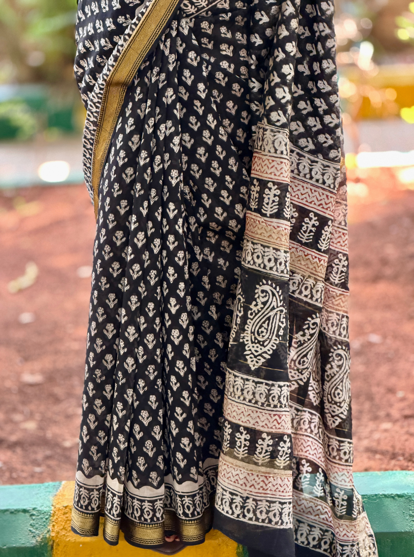 Black Maheshwari Silk Saree with Traditional Ivory Motifs