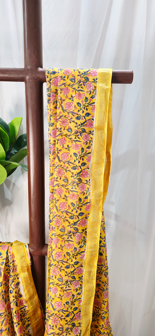 Beautiful Yellow Maheshwari Silk Saree with Hand Block Print for Festive & Party Wear
