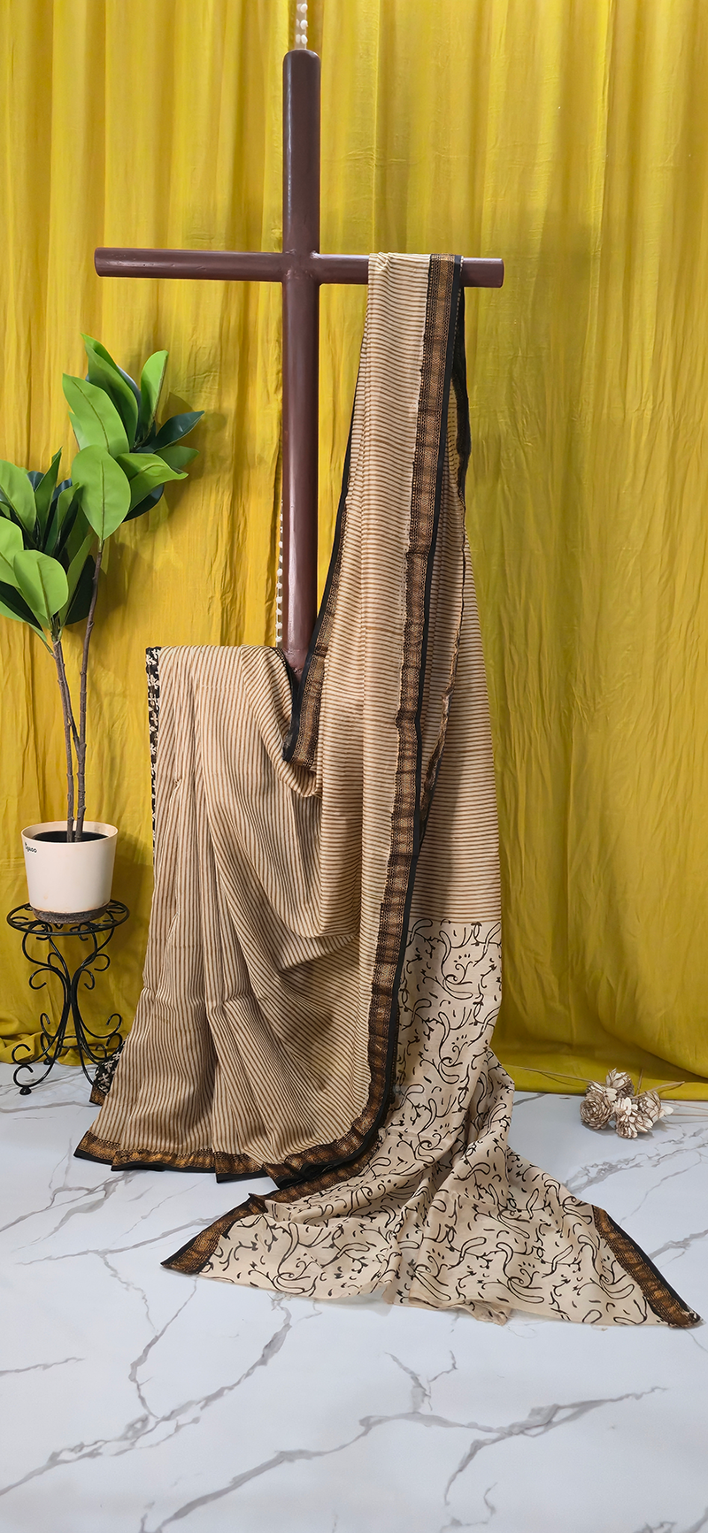 Charming Ivory Maheshwari Silk Saree with Hand Block Print for Festive & Party Wear