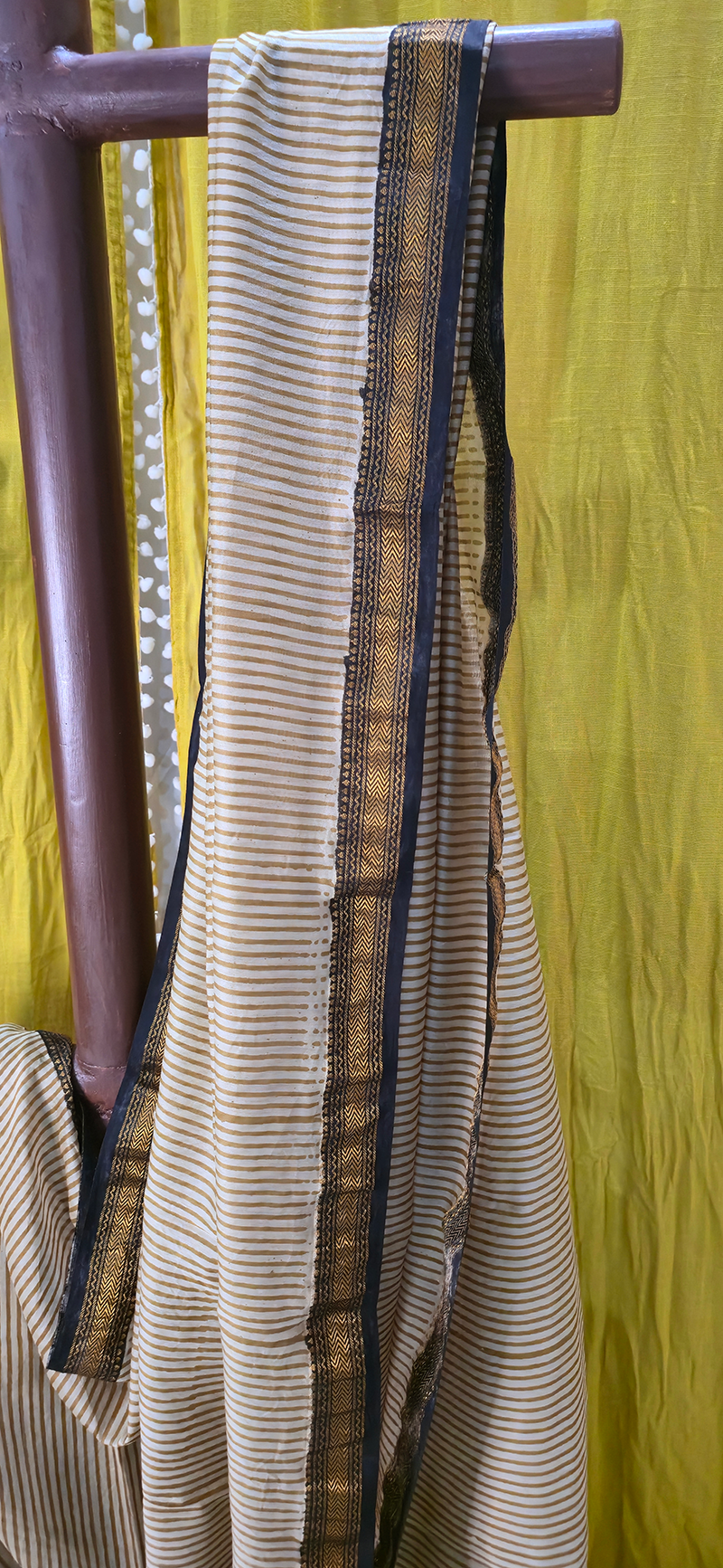 Charming Ivory Maheshwari Silk Saree with Hand Block Print for Festive & Party Wear