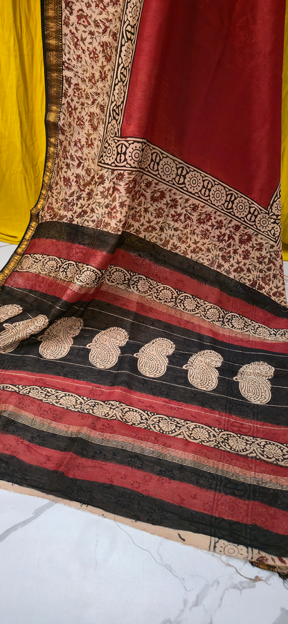 Graceful Red Maheshwari Silk Saree with Hand Block Print for Festive & Party Wear