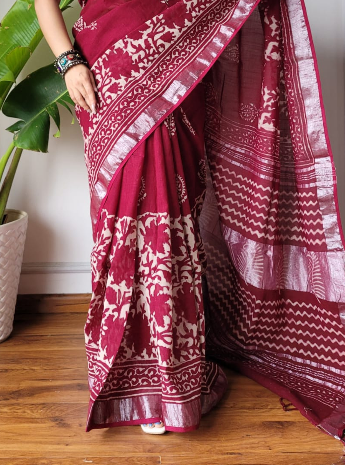 Maroon Cotton Linen Saree with Hand Block Inspired Prints & Statement Pallu