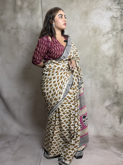 Elegant Off-White Cotton Saree with Bagru Handblock Prints