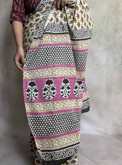 Elegant Off-White Cotton Saree with Bagru Handblock Prints