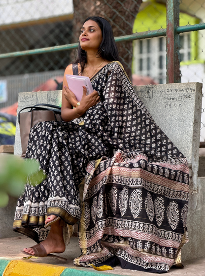 Black Maheshwari Silk Saree with Traditional Ivory Motifs