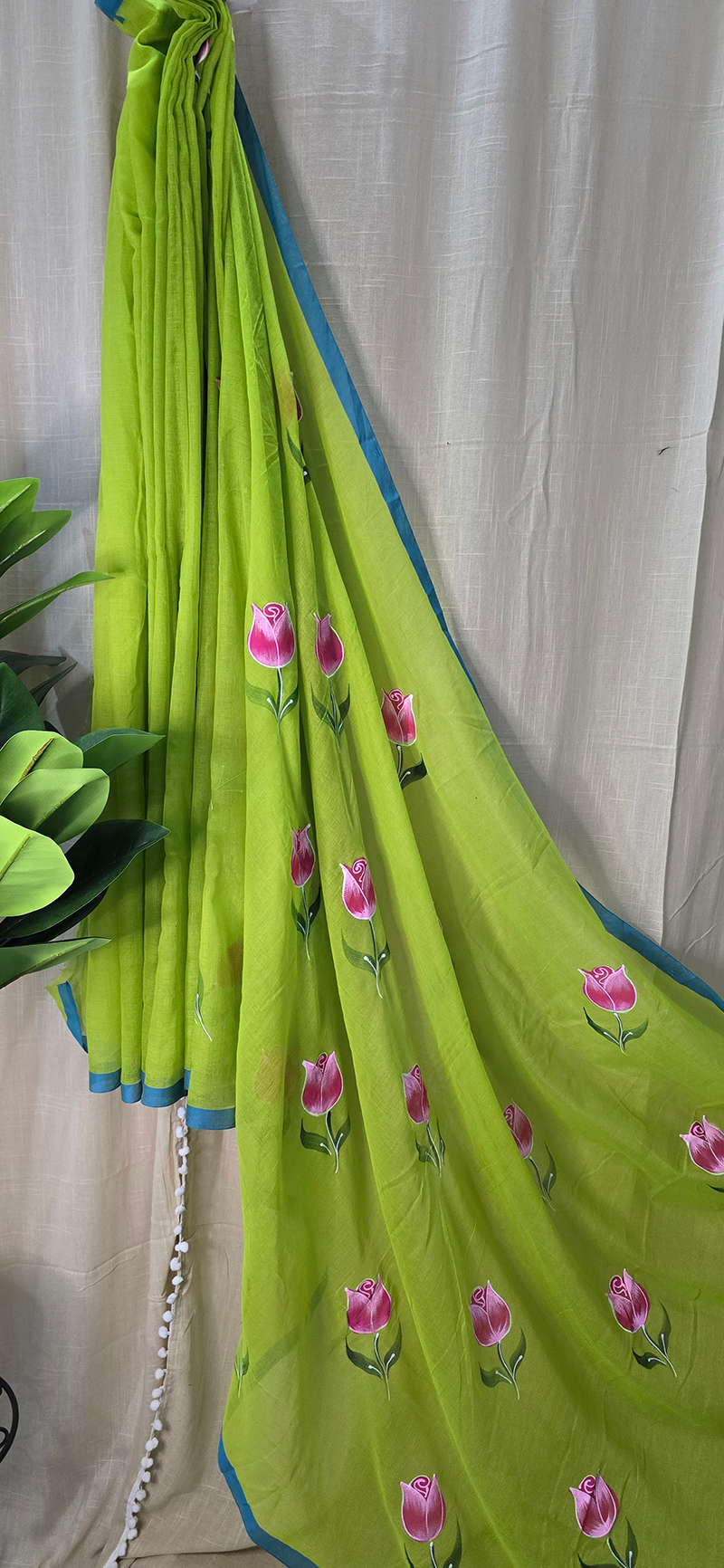 Beautiful Green Mul Cotton Saree with Hand Painted Flower Art for Festive & Daily Wear