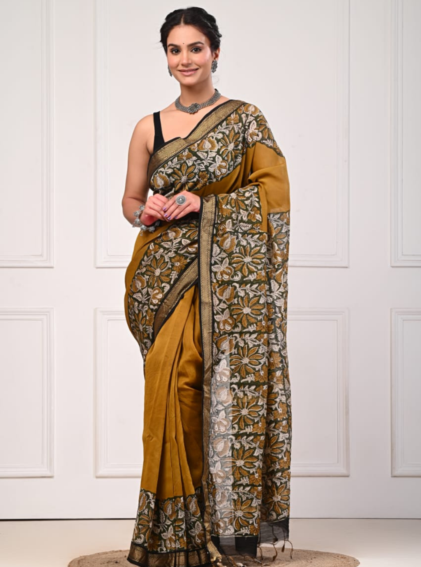 Mustard Maheshwari Silk Saree with Floral Woven Border & Elegant Pallu