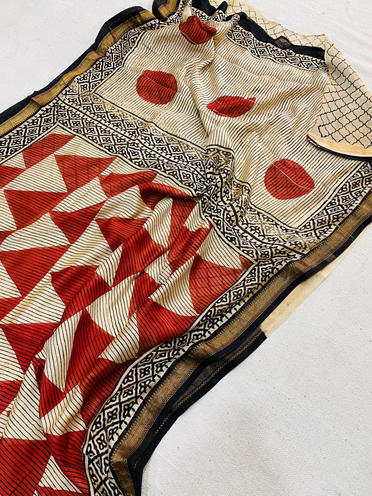 Cream & Red Maheshwari Silk Ajrakh Saree with Geometric Motifs, Printed Pallu and Black-Gold Zari Border
