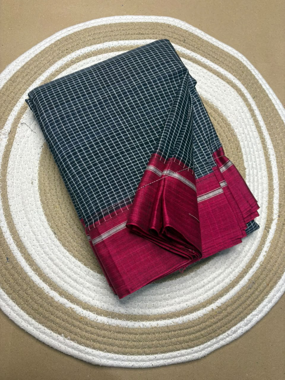 Light Grey Patteda Anchu Ilkal Saree with Purple and Pink Border