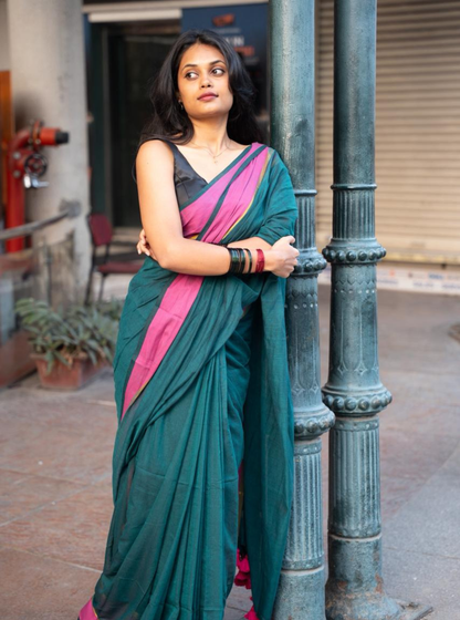 Teal Green Mul Cotton Saree with Pink Contrast Border – Everyday Comfort Elegance
