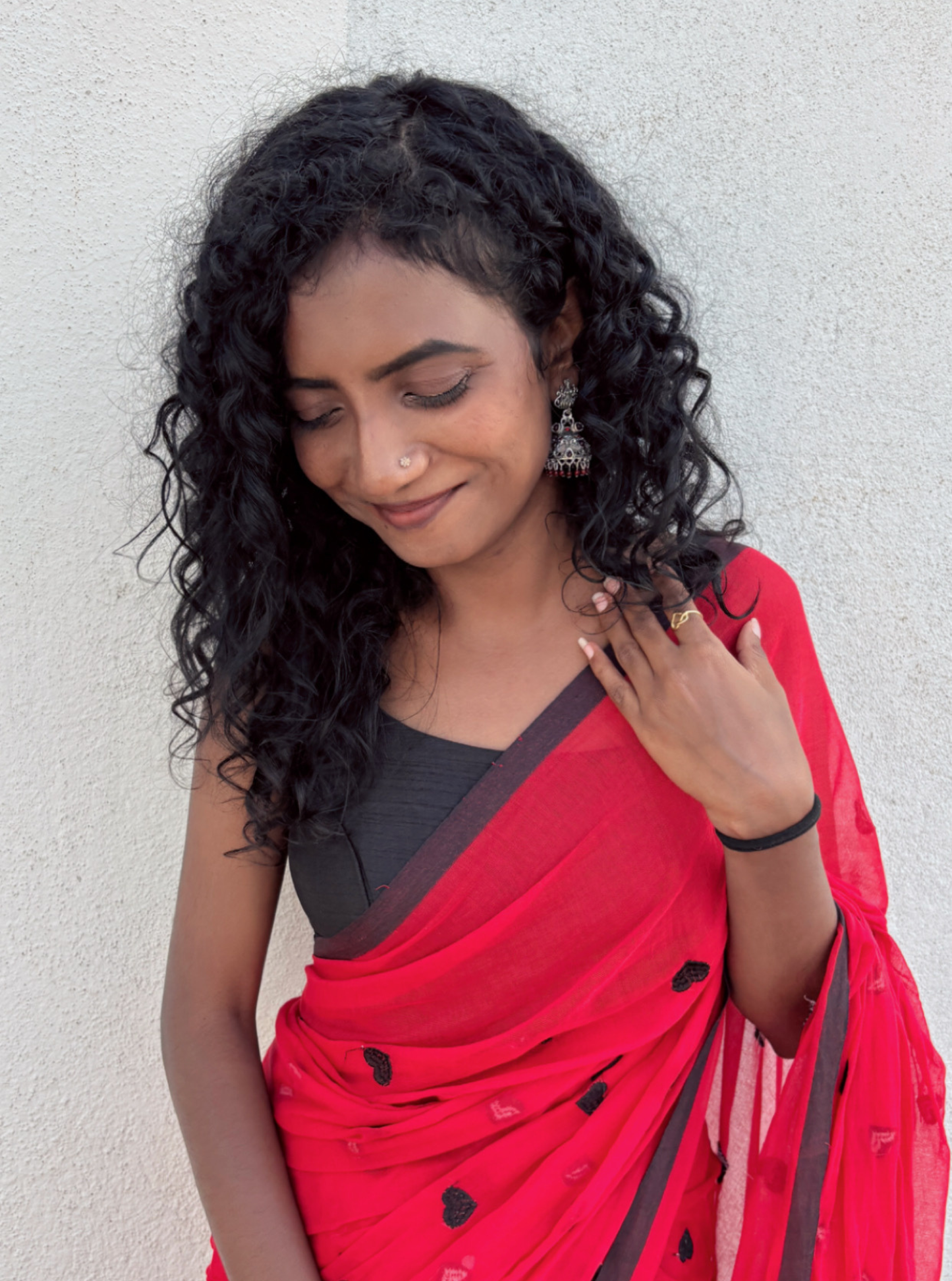Classic Red Mul Cotton Saree with Minimal Black Butta & Contrast Border