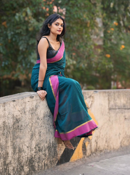 Teal Green Mul Cotton Saree with Pink Contrast Border – Everyday Comfort Elegance