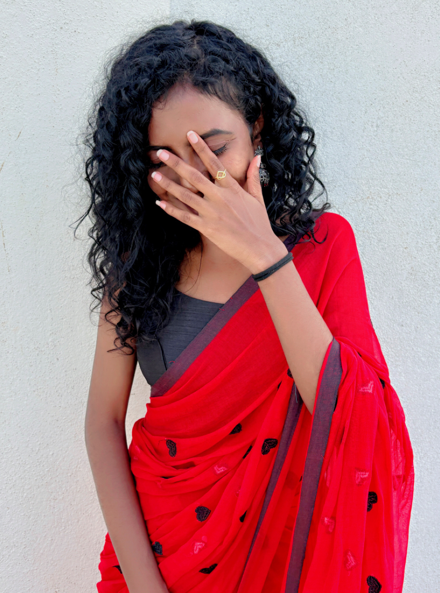 Classic Red Mul Cotton Saree with Minimal Black Butta & Contrast Border