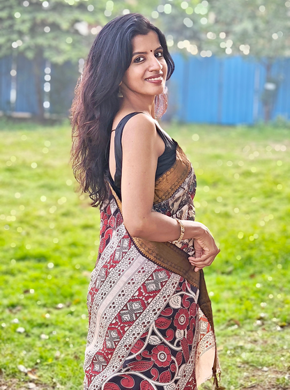 Elegant Cream Kalamkari Mangalagiri Silk Saree with Antique Gold Border